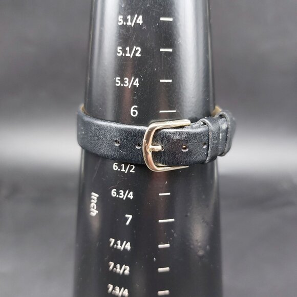 Vintage 1990 Guess Inc. Quartz Watch With Black Leather Strap & Gold-Tone Case - Picture 6 of 11